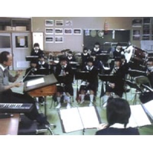 画像: DVD 生駒中学校にみる吹奏楽指導 美しいサウンドづくり 全３巻セット